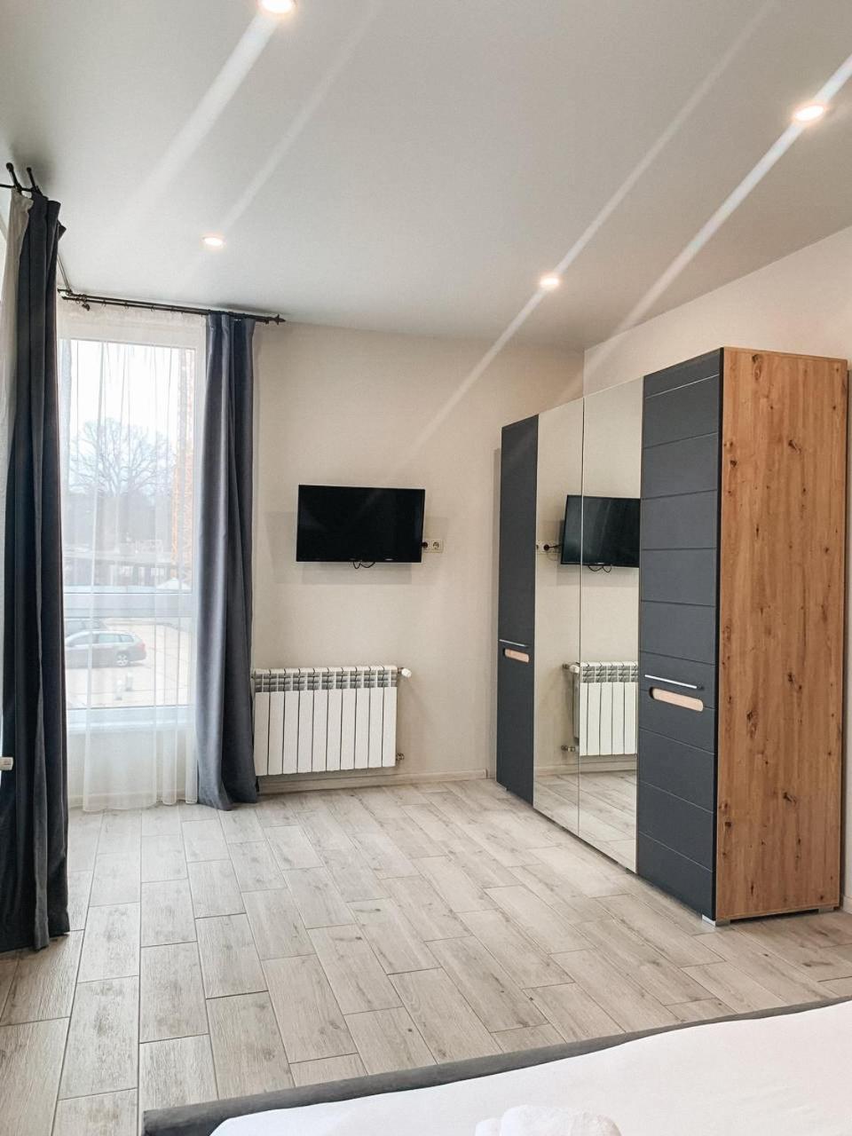 Apartments Domovik Mira 11S/5 Mukatjevo Eksteriør billede